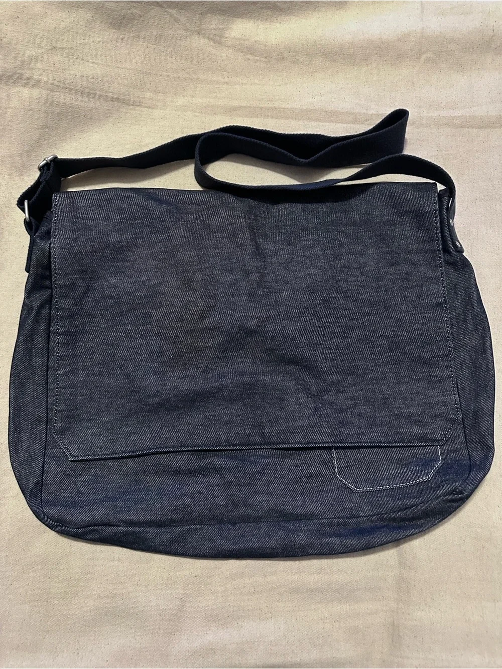 GAP | Bag | GAP Classic Y2K Messenger Bag in Dark Denim Blue